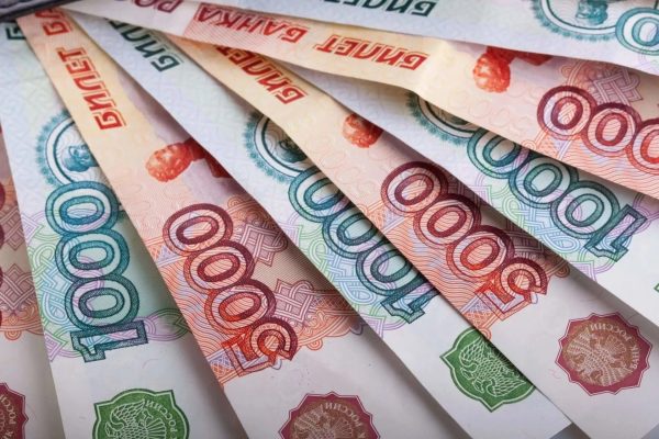 Минимальная зарплата врачей и учителей